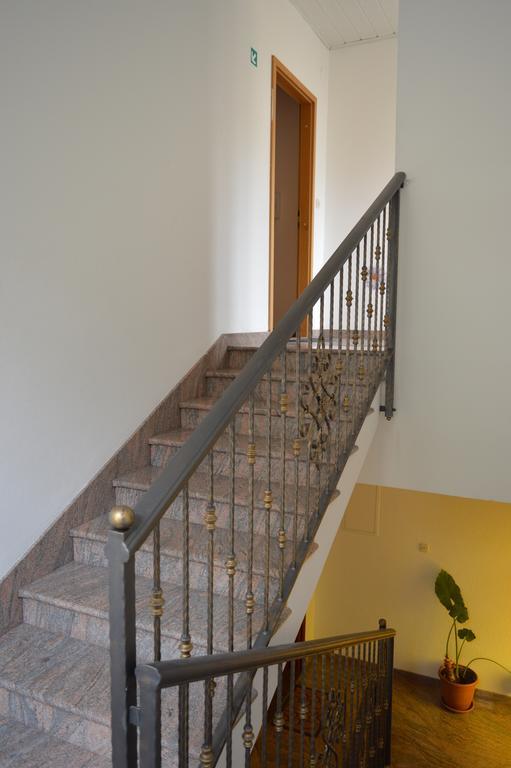 Apartment Nevena أوميس الغرفة الصورة
