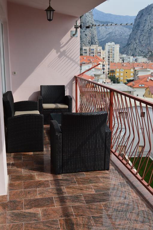 Apartment Nevena أوميس الغرفة الصورة
